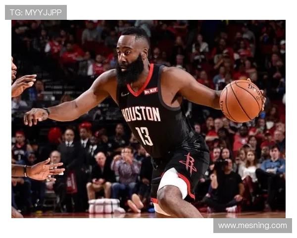 康利挡拆对内线制造错位 胜上季更善拉开外线空位