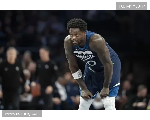 朱利叶斯·兰德尔关键挡拆拉开空间 提升球队二次进攻效率