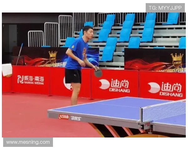 王楚钦赛场上稳如老干部，私下豪宅浴缸竟然装了三个电视？